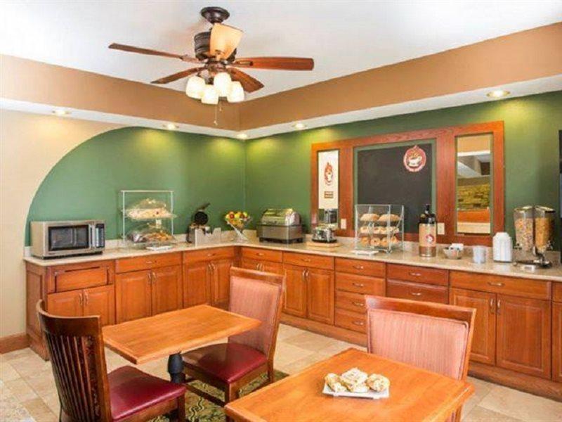 Comfort Inn Wings Stadium Kalamazoo Ngoại thất bức ảnh